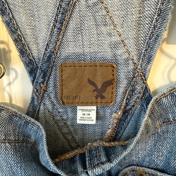 AEO live your life overalls Overalls American Eagle Denim Overall. Size medium - Picture 6 of 10